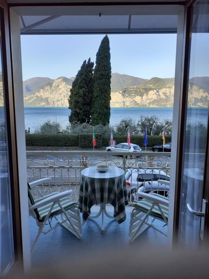Residence Le Palme Appartamenti Malcesine Exterior photo
